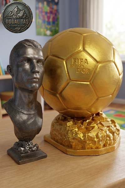 Craft3D Atölye Ronaldo 15 cm ve Ballon D'or 15 cm Boyunda-hediye Paketi Ile B...