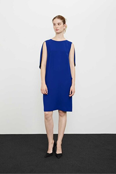Roman Pelerin Detaylı Crep Elbise Saks K2411026_021