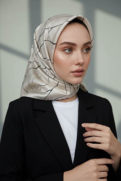 Vissona 100% حرير تويل بنمط خطوط كريمي - لون أسود وشاح 90x90 طريقة الخياطة: خ...