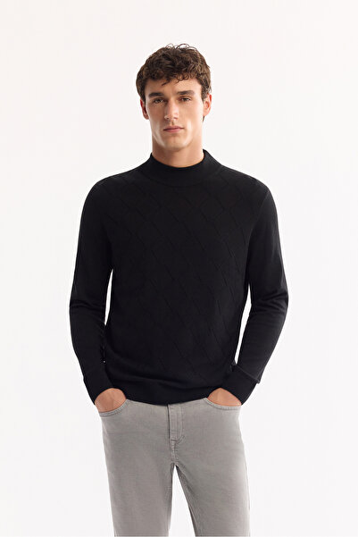 Avva Men's Black Crew Neck Soft Touch Textured Knitwear Regular Fit Sweater A...