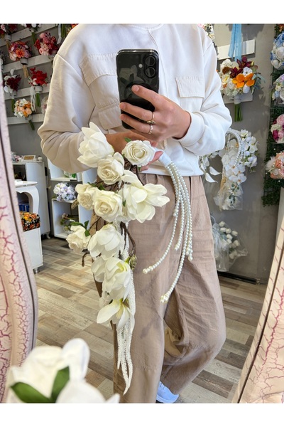 Buketlife İncili beyaz gül manolyalı sarkan model gelin çiçeği