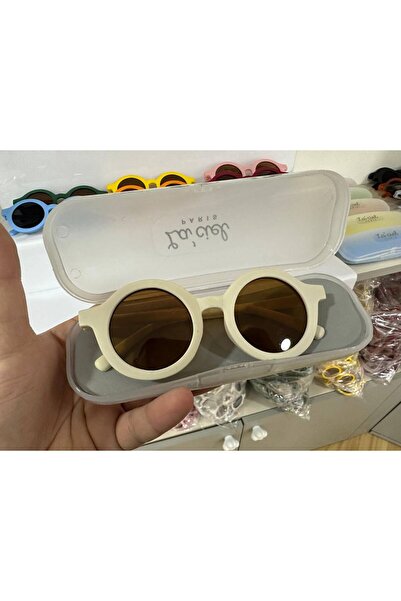 Motebarn Wear Unisex Children's Black Matte Body Round Frame Sunglasses (with...