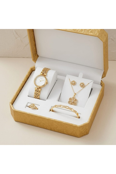 ILAN Women's 6-Piece Gift Set Luxury Bling Iced Out Watch and Heart Jewelry S...