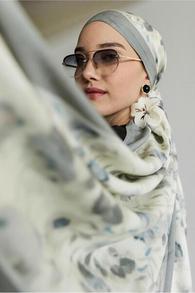 Alvina Flower-Patterned Viscose Shawl 8629