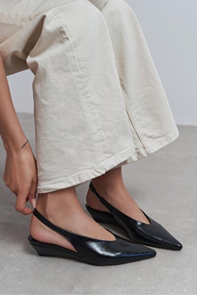 NİŞANTAŞI SHOES Nino Black Rustic Back Strap Detail Pointed Toe Women's Wedge...