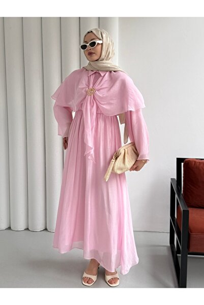 Modaensarbutik Özel Tasarım Broş Detaylı Pelerin Vual Tesettür Elbise-PEMBE