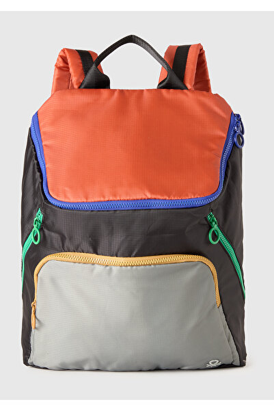 United Colors of Benetton Men's red color block backpack with lid