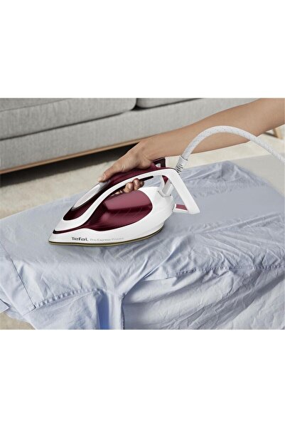 TEFAL 7.5 Bar Basınç Gücüne Sahip Buhar Kazanlı Ütü 540 Gr Şok Buhar 2600 W P...