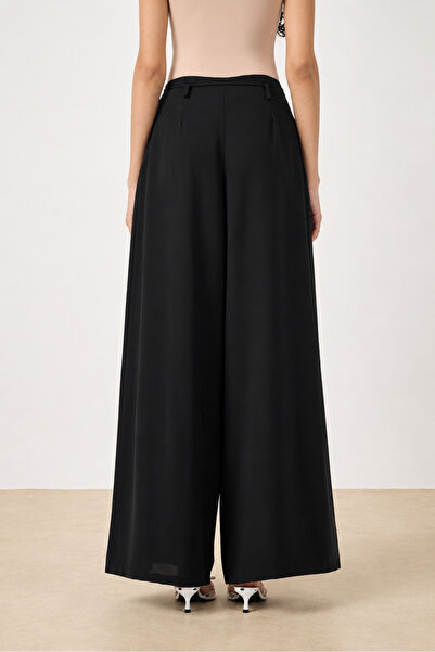 QANU Marel Bol Trousers Black