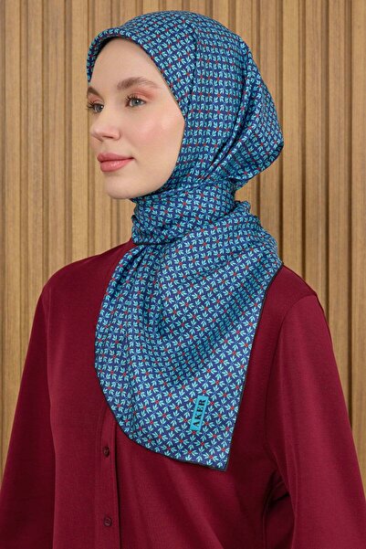 Aker Silk Scarf - Spring-Summer 2026 - 9121701-311 - Sura - Crisp Floral Pattern