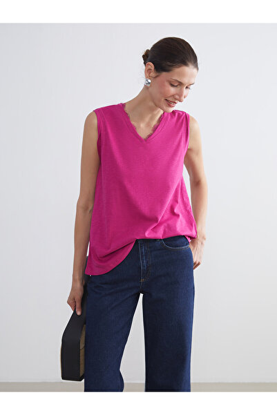 LC Waikiki Nevavm V-Neck Linen Look Blouse with a Difference