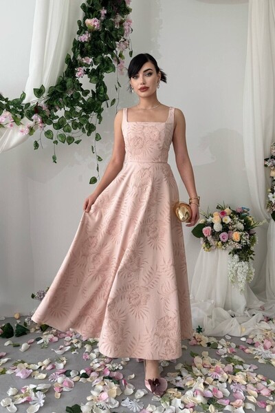 Nils Boutique Askılı Kare Yaka Jakar Desenli Seraphine Midi Elbise