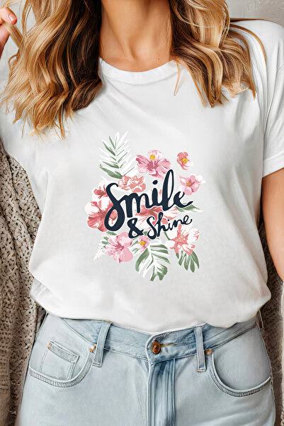 Sarah's Boutique Women's T-shirt – 100% cotton – Smile Shine