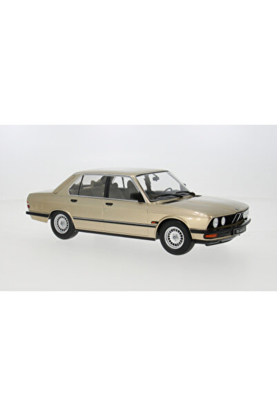 IXO Macheta auto BMW 520i (E28), gold, 1987 1:18
