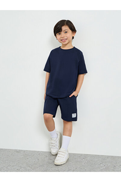 Styli Boys Raglan Sleeve T-shirt and Badge Detail Shorts Set
