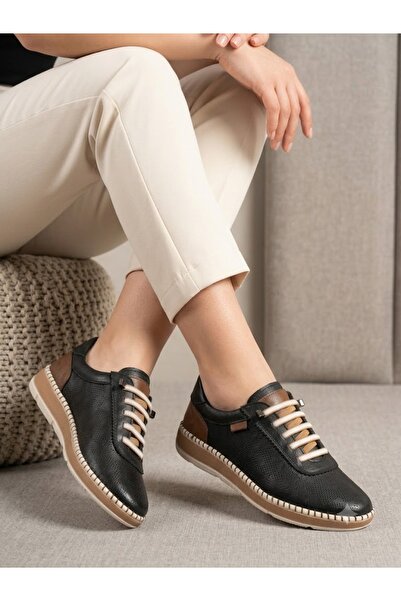 Voyager Women's Genuine Leather Elastic Orthopedic Light Sole Casual Shoes