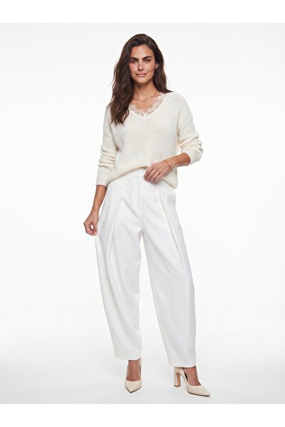 ONLOOX White Flowy Fabric High Waist Draped Form Pleated Side Pockets Volumin...