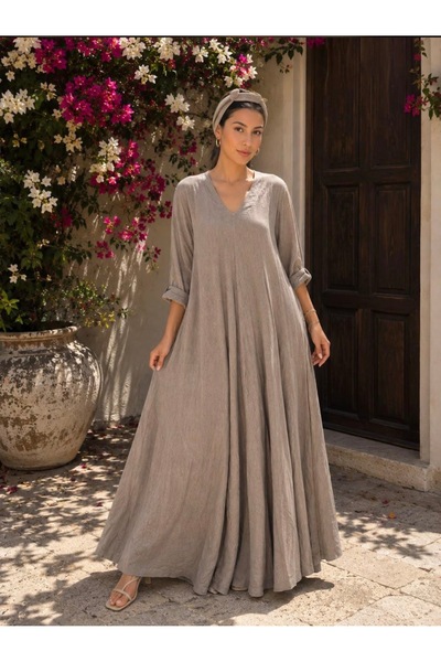 yusracollectionn Super Flattering Italian Linen Maxi Dress – Fits up to Size 46