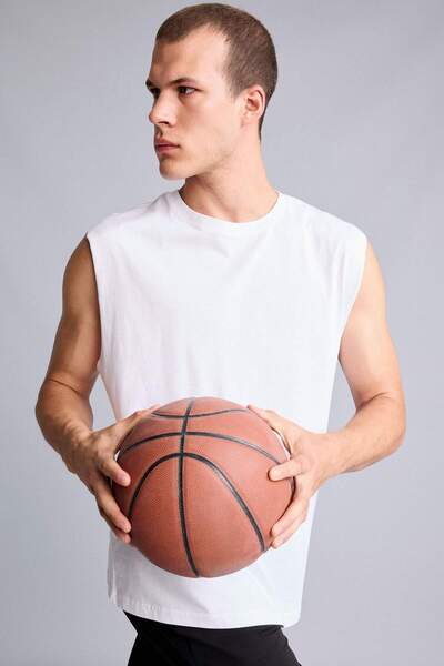 DeFacto Standard Fit Crew Neck Sportsman White Undershirt H2902Ax26Sm