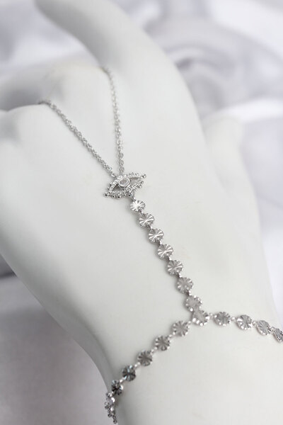 GeeS Global Silver Color Brass Zircon Stone Eye Model Shahmeran