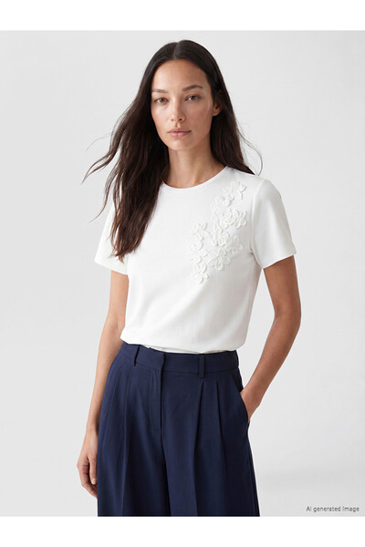 LC Waikiki Lcw Everyday White Crew Neck Floral Embroidered Women's T-Shirt