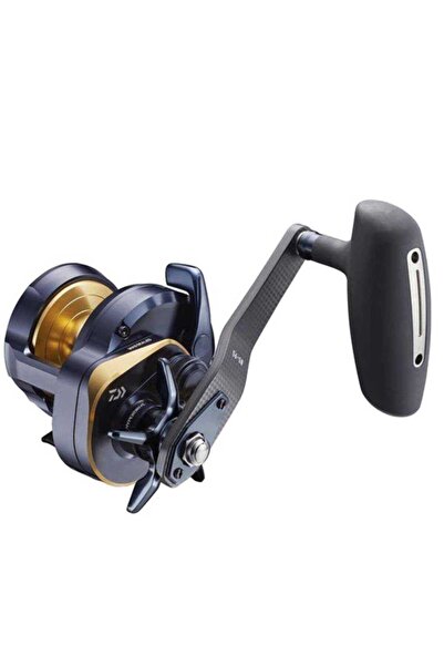 daiwa 22 سالتيجا 15SJ ماكينة صيد السمك ذات العجلة الدوارة (يمين)