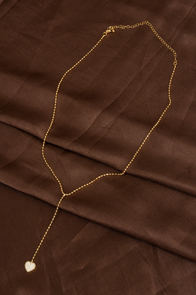 Süspüs Accessories قلادة على شكل قلب مرصع بالأحجار مع سلسلة ذهبية على شكل حرف Y