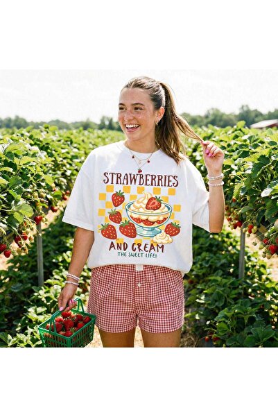 Grafftee Clothing Strawberries and Cream Printed Unisex Oversize T-Shirt