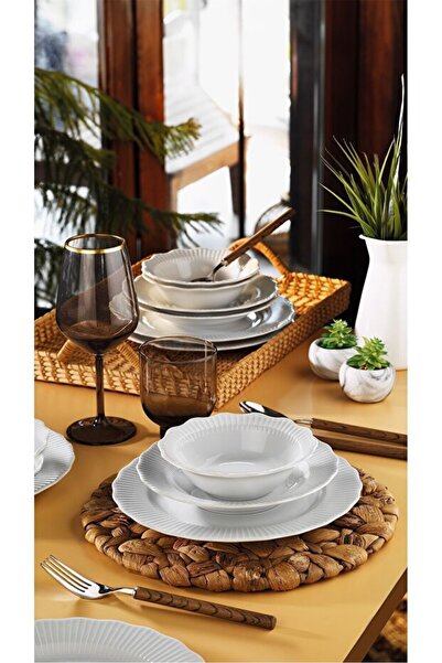 Porland 24 Parça Frilly Yemek Takımı Beyaz 04POR035876