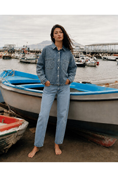 Safari Women's Washed Denim Shirt Jacket Double Pockets Raw Cut Crop Shirt