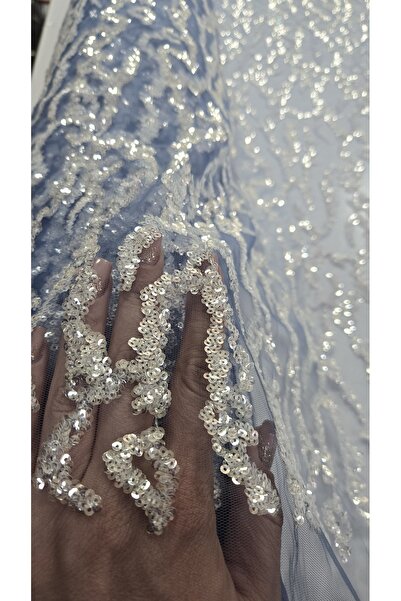 TESATURI OUTLET Broderie premium cu paiete argintii cusute pe tulle albastru prafuit, latime 140 cm