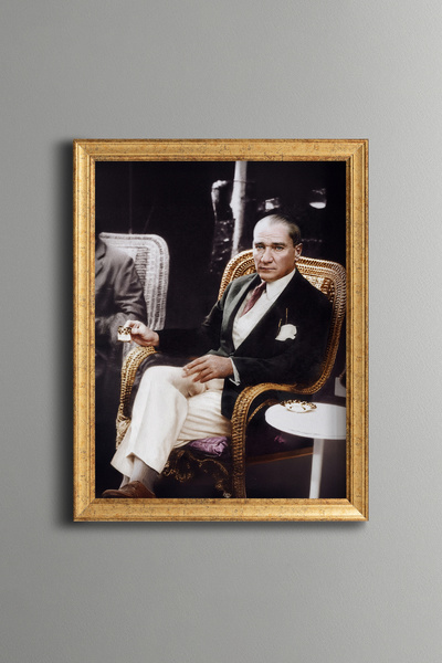 epiqart Mustafa Kemal Atatürk - Vintage Patterned Painting - Fine Model