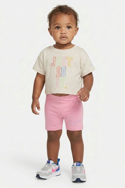 Nike Toddlers Girl 2 Pieces Brand Logo T-Shirt And Shorts Set, Multicolor