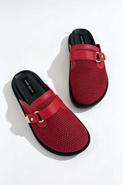 Shoebutik شبشب نسائي من ماربيلا بتفاصيل مشبك أحمر