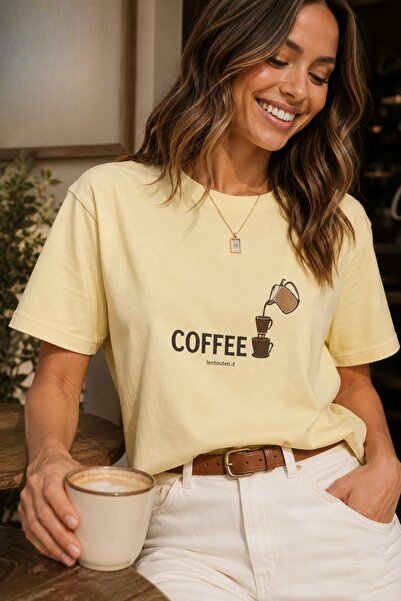 GIA - ART Women's Oversize T-Shirt Morning Brew Printed Yellow – Crew Neck, C...