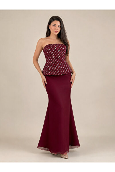 DVNA Elegant Burgundy Embroidered Ruched Evening Gown with Off-Shoulder Sleeves