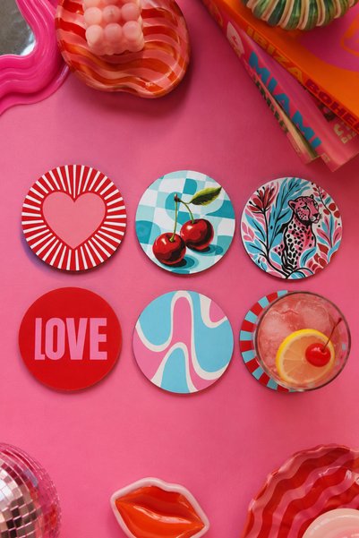 nesnelgift Love Retro Patterned Coasters Set of 6 – 9 Cm, 3 mm Mdf, Uv Printing Decorative Coasters Y35