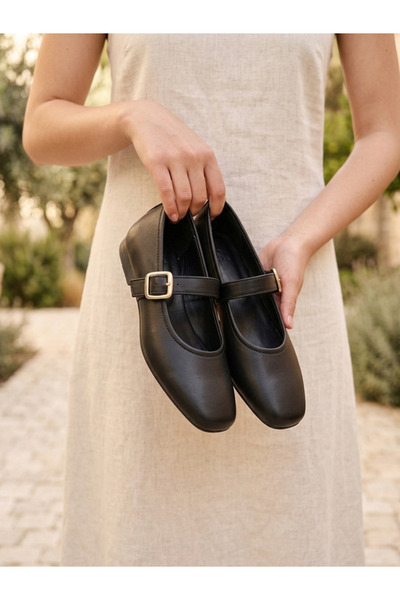 SWORD Balerini casual - Pantofi de balerini casual cu cataramă cu curele subț...