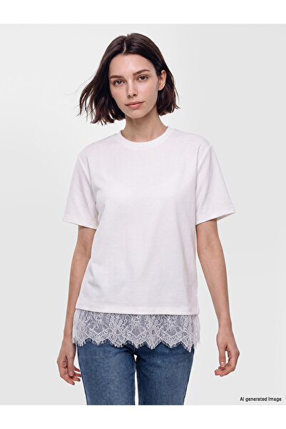 LC Waikiki Lcw Modest White Lace Detailed Soft Touch Women's T-Shirt