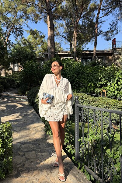 Gizem Ecemiş Anastasia Beyaz Payetli Şort Etek
