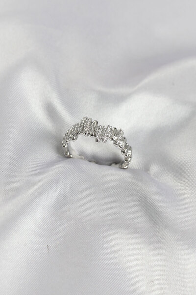 ForWhat Rhythm Style Women's Ring with Silver Brass Zircon for Elegant Fingers
