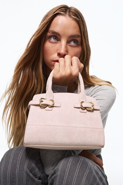 Bershka Tokalı süet efektli çanta