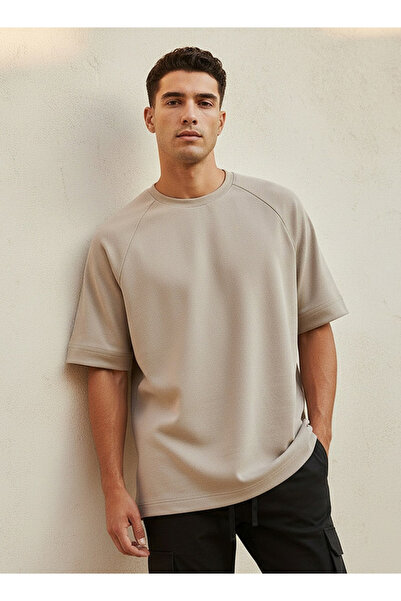 Love Pangolin 4 Way Stretch T-shirt
