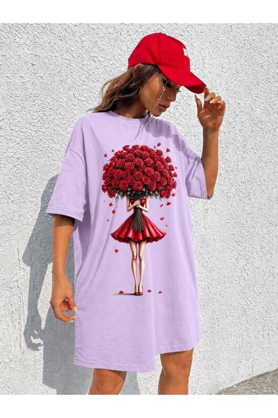 classy moda تي شيرت نسائي طويل جدًا مطبوع عليه شكل امرأة مع باقة ورد