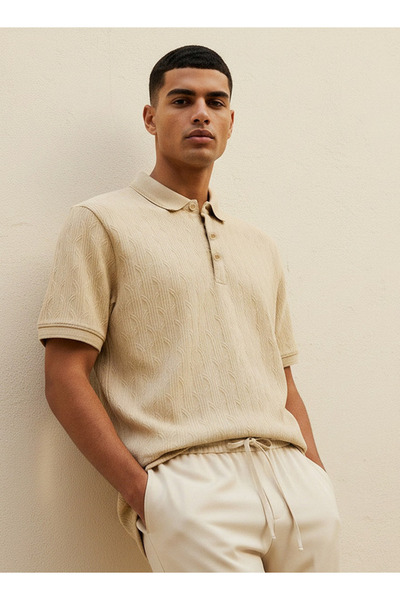 Iconic Short Sleeves Textured Polo T-shirt