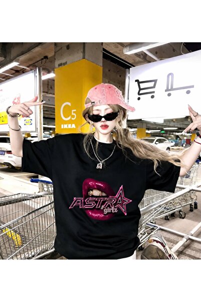Minga London Черна тениска с принт Astra Girlz