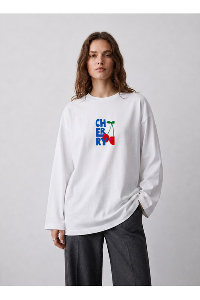 Grafftee Clothing تي شيرت أبيض كبير الحجم بأكمام طويلة مصنوع من القطن بنسبة 1...