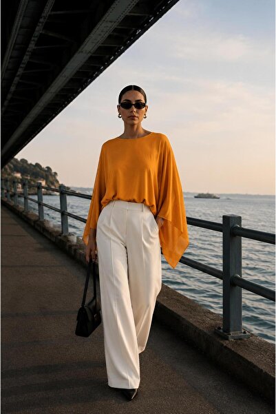 Hira Clothing بلوزة أنيقة بياقة قاربية من الفيسكون السائل عالي الجودة، متوافق...
