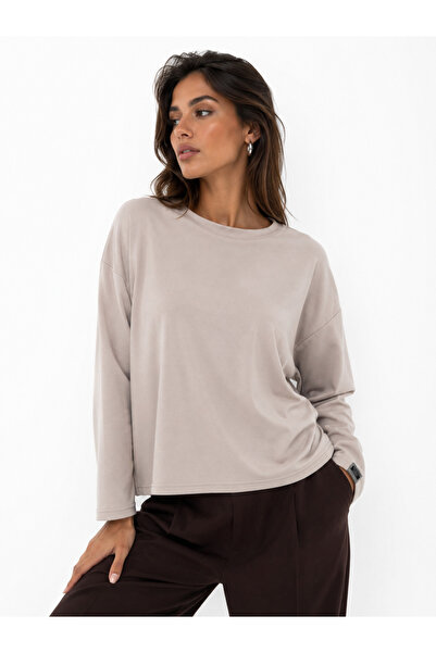 Suzella Women's Oversize Basic Long Sleeve Crew Neck Blouse