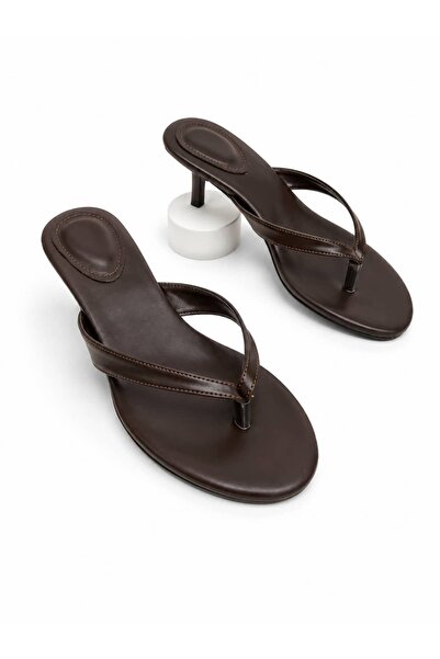 diclepolat Flip-flops de damă maro cu bretele subțiri și toc mic Velaj